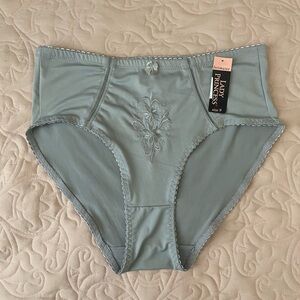 Lady Princess Embroidered High-Waist Panties